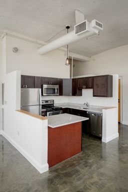 Listing photo thumbnail