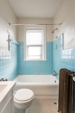 Listing photo thumbnail