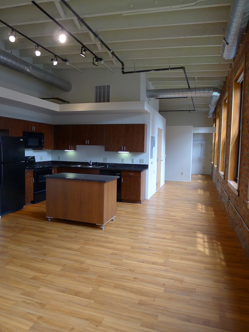 Detroit Apartment: 6200 Second Ave