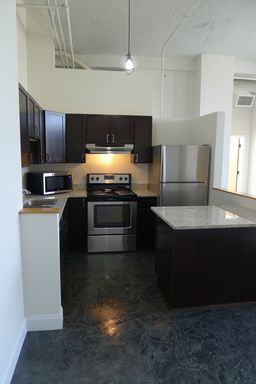 Listing photo thumbnail