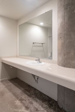 Listing photo thumbnail