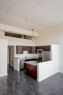 Listing photo thumbnail