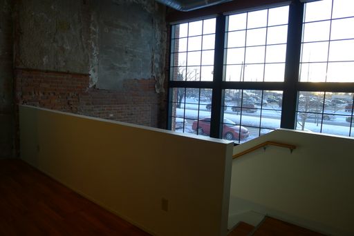 Listing photo thumbnail