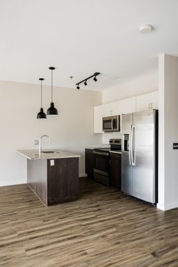 Listing photo thumbnail