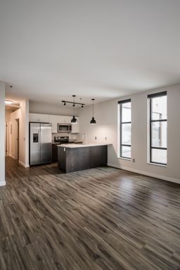 Listing photo thumbnail