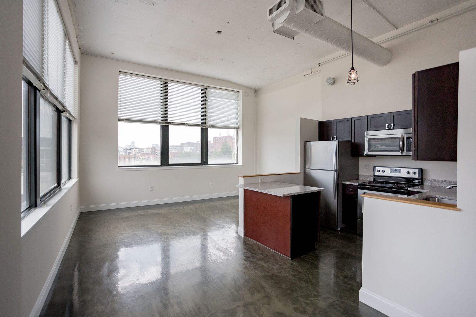 Detroit Apartment: 4600 Woodward