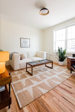 Listing photo thumbnail