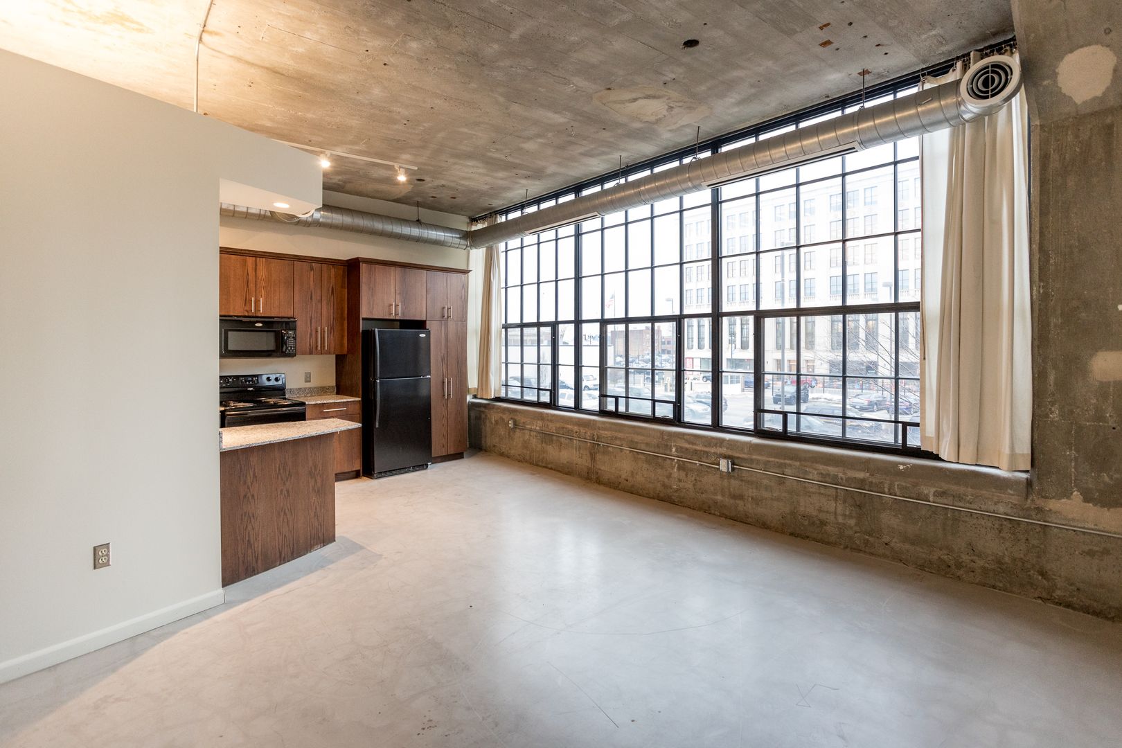 Detroit Apartment: 41 Burroughs