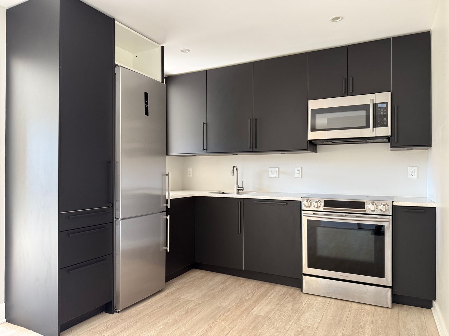 Detroit House: 1525 Cherboneau PL B12