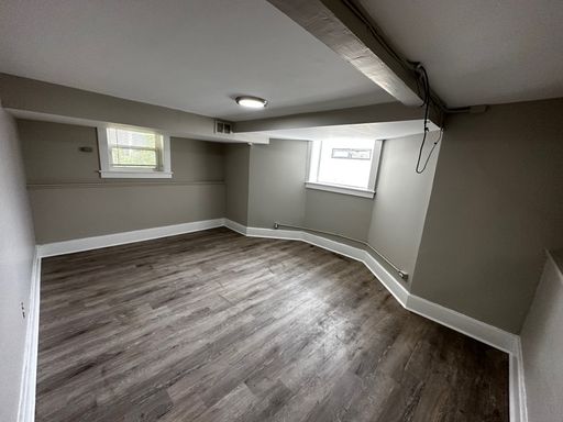 Listing photo thumbnail