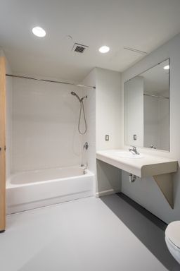 Listing photo thumbnail