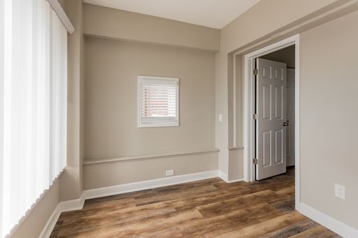 Listing photo thumbnail