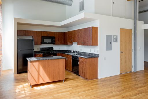 Listing photo thumbnail