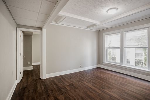 Listing photo thumbnail