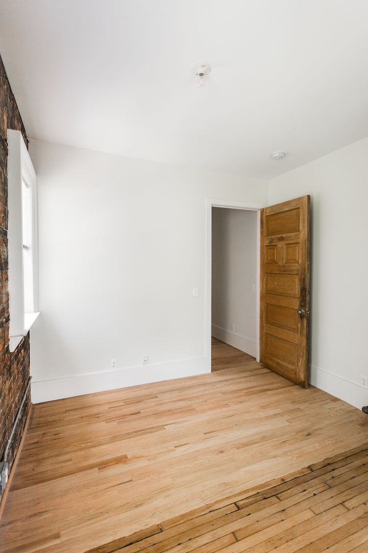 223 E Ferry Street, 202, Detroit, MI 48202
