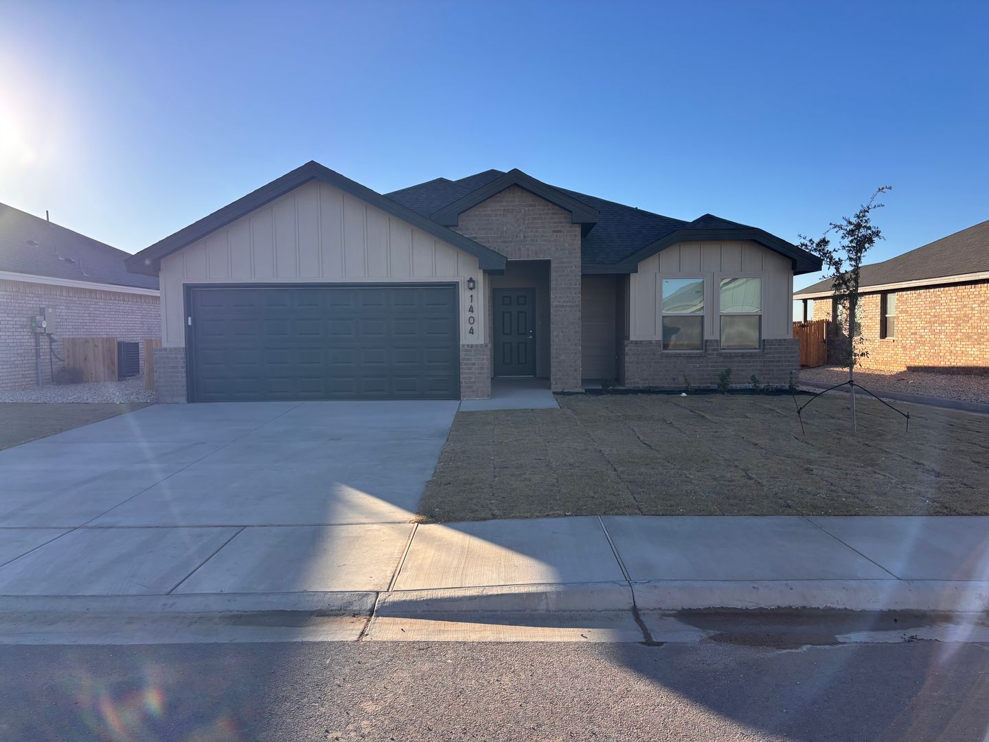 Midland House: 1404 Bajada St