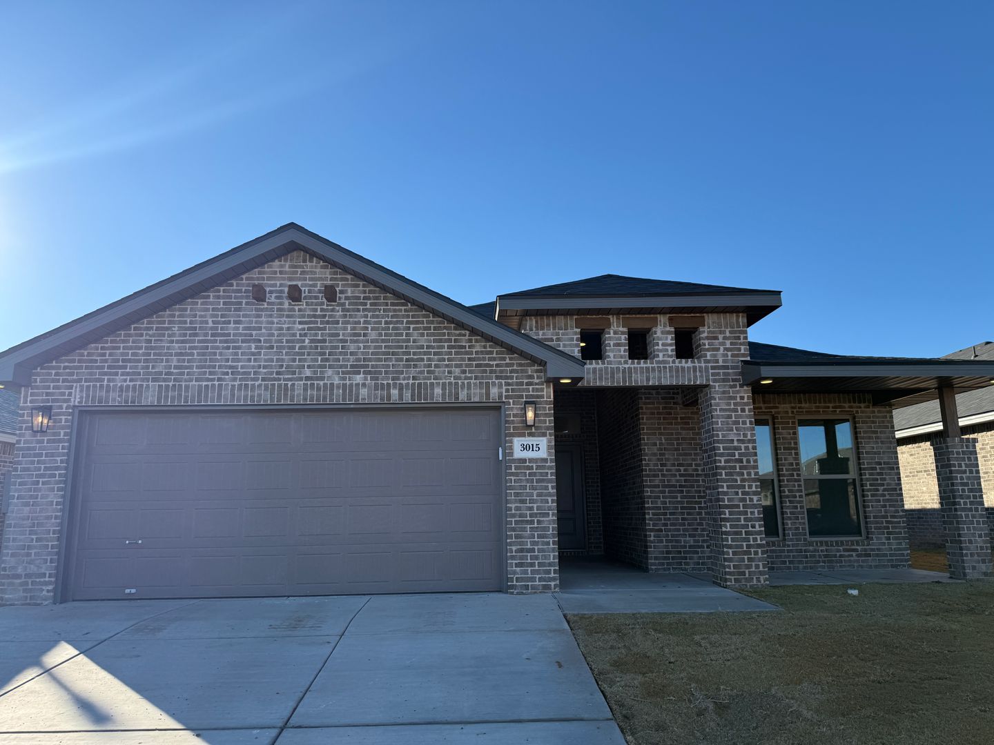Lubbock House: 3015 138th Place