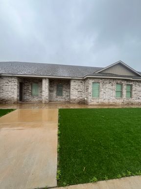 Escape the Ordinary in Viridian Townhomes! – photo 1