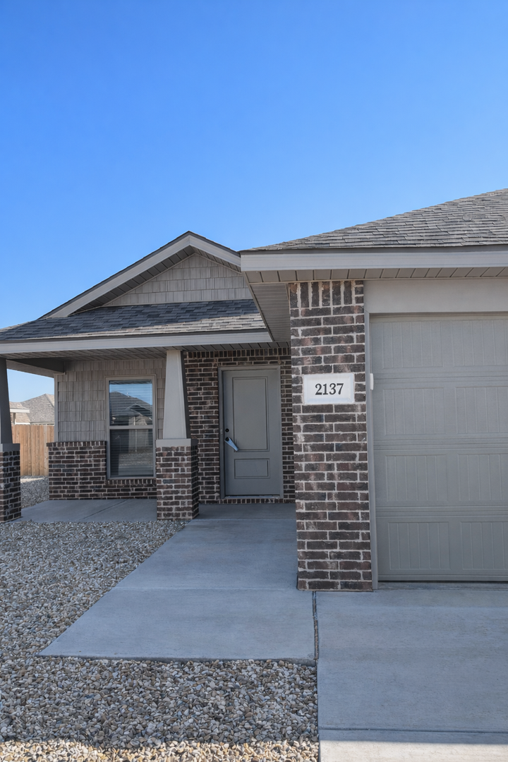 Lubbock House: 2137 Langford Avenue