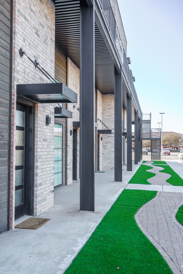 Stunning Loft for Rent – Limited-Time Special!