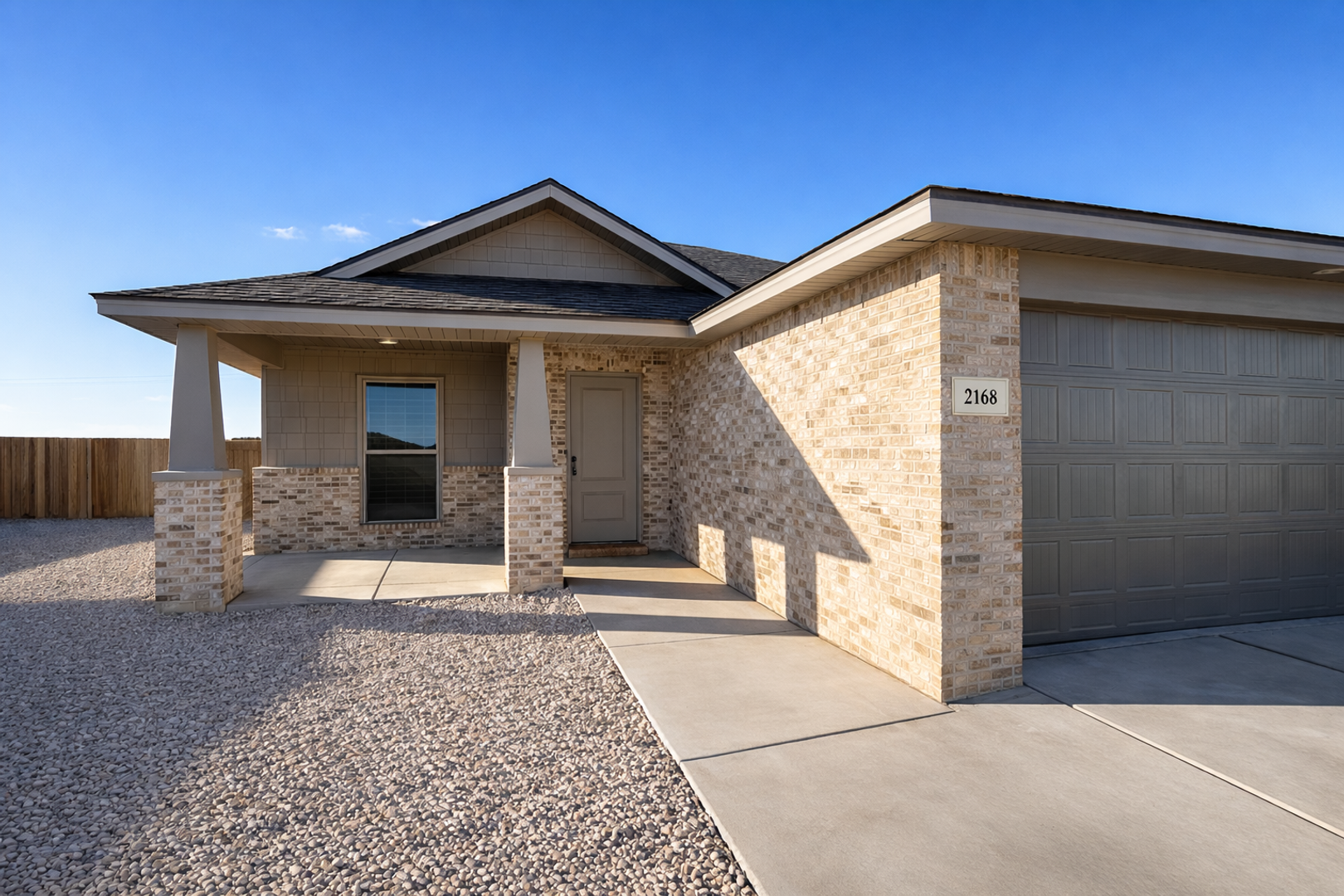 Lubbock House: 2168 Langford Avenue