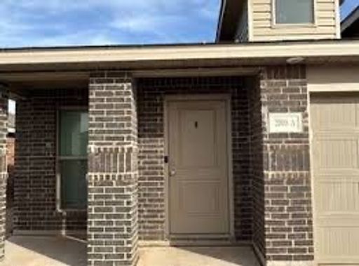 Available August 1st – Beautiful 3 Bedroom, 2 Bathroom Townhome in Harvest Community – photo 1