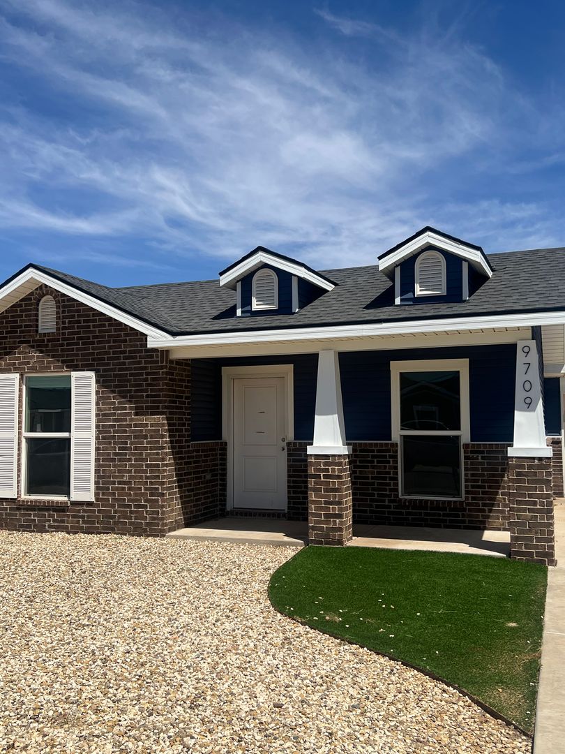 Lubbock House: 9709 Trenton Avenue