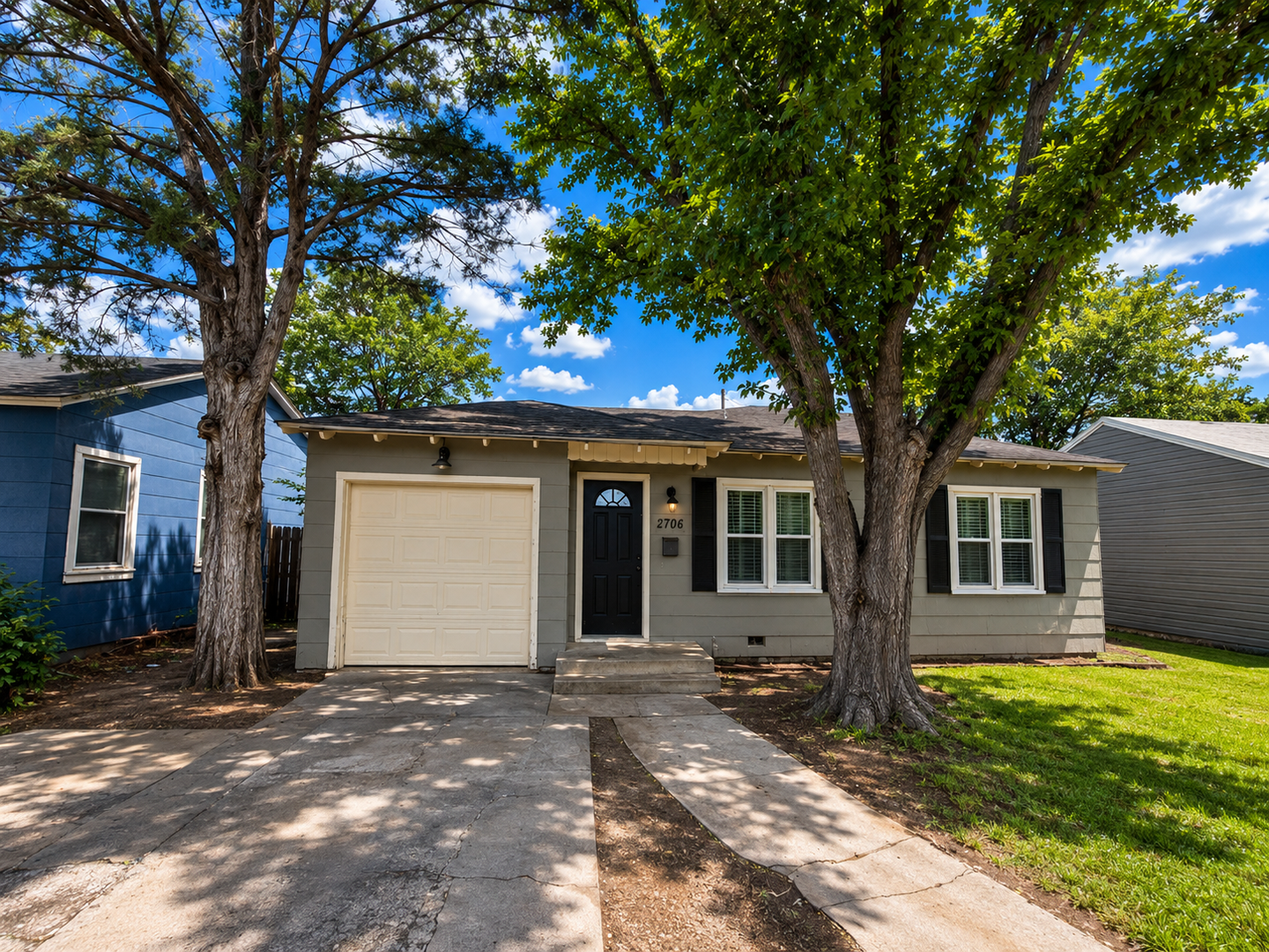 Lubbock House: 2706 37th Street