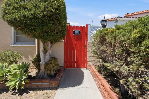 Beautiful 1 bed 1 bath unit in Adams st is now ready for lease – photo 1