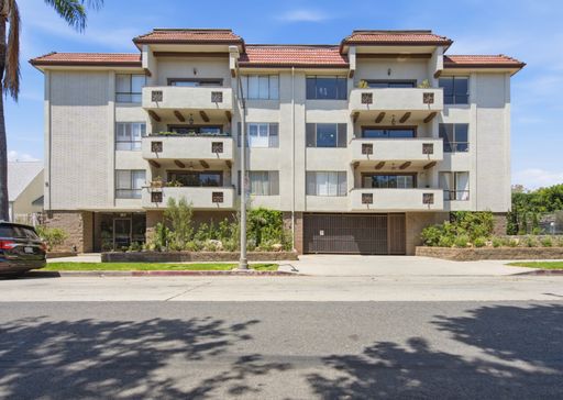 Prime L.A. Location Steps from Beverly Hills | 2 BR / 2.5 BA Home-Like Condo – photo 1