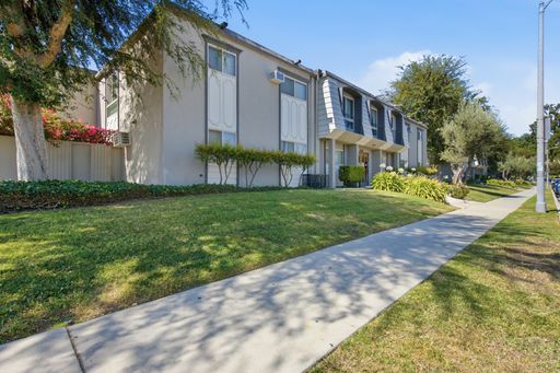 2BR/1BA Condo with Resort-Style Amenities & Low-Maintenance Living