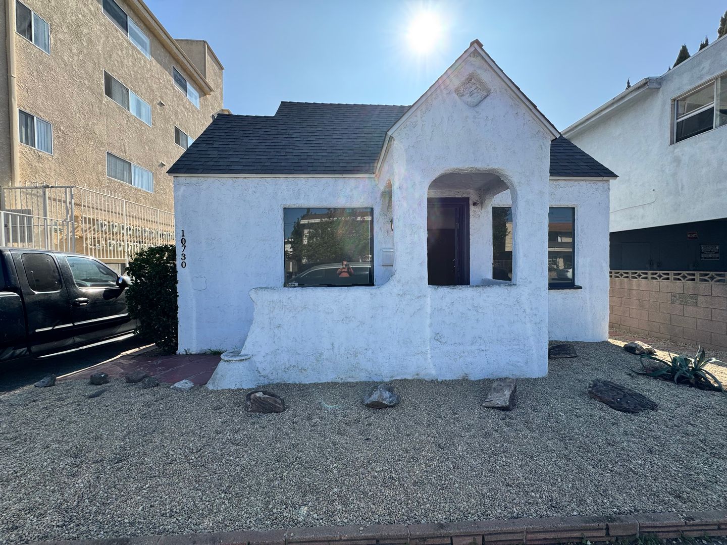 Los Angeles House: 10730 Palms Blvd.