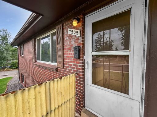$0 DEPOSIT OPTION. 2 BED 1 BATH IN SOUTH WESTMINSTER – photo 1
