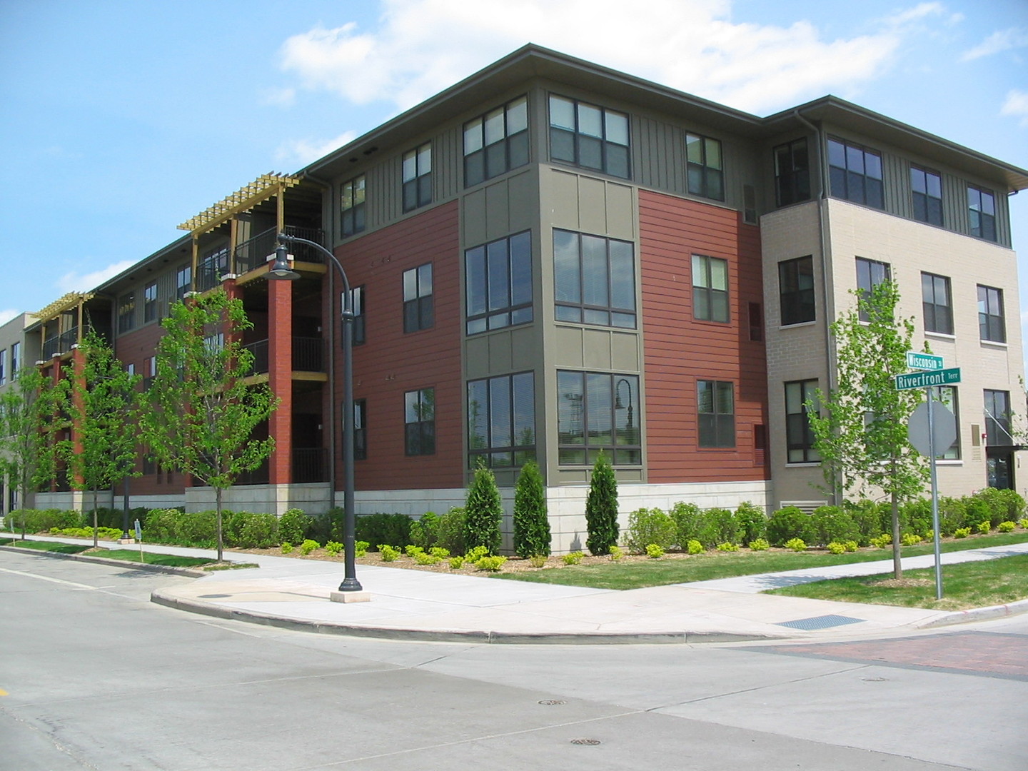 Eau Claire Apartment: 315 Riverfront Terrace