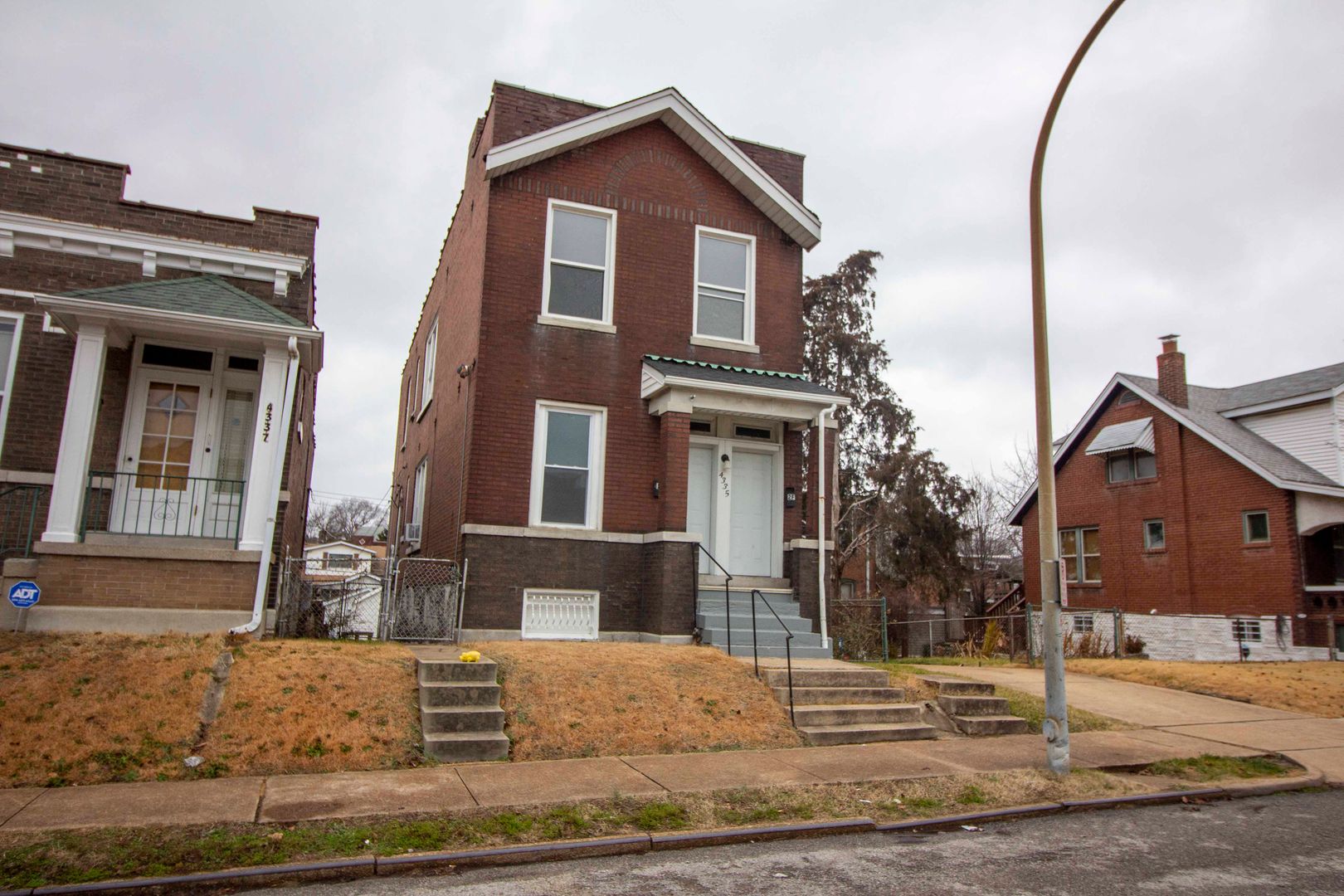Saint Louis Apartment: 4335 Minnesota Ave