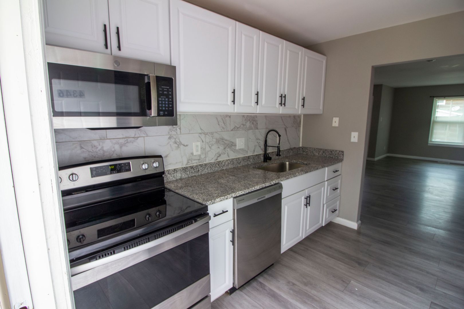 Saint Louis Townhome: 4346 Swan Ave
