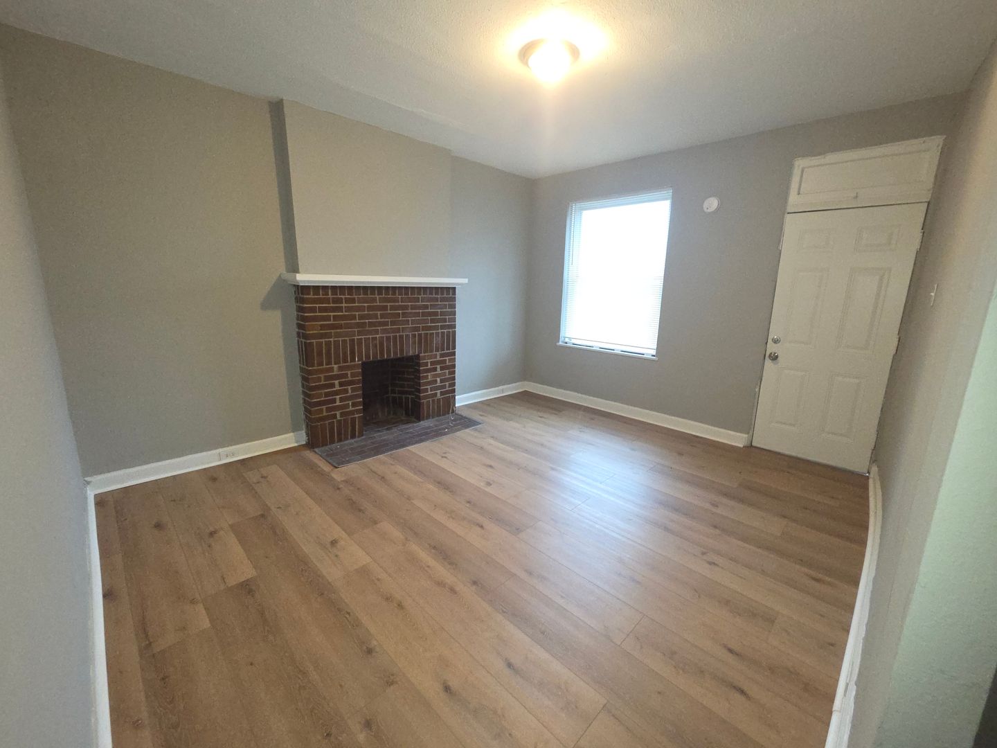 St. Louis Apartment: 2835-37 Miami St