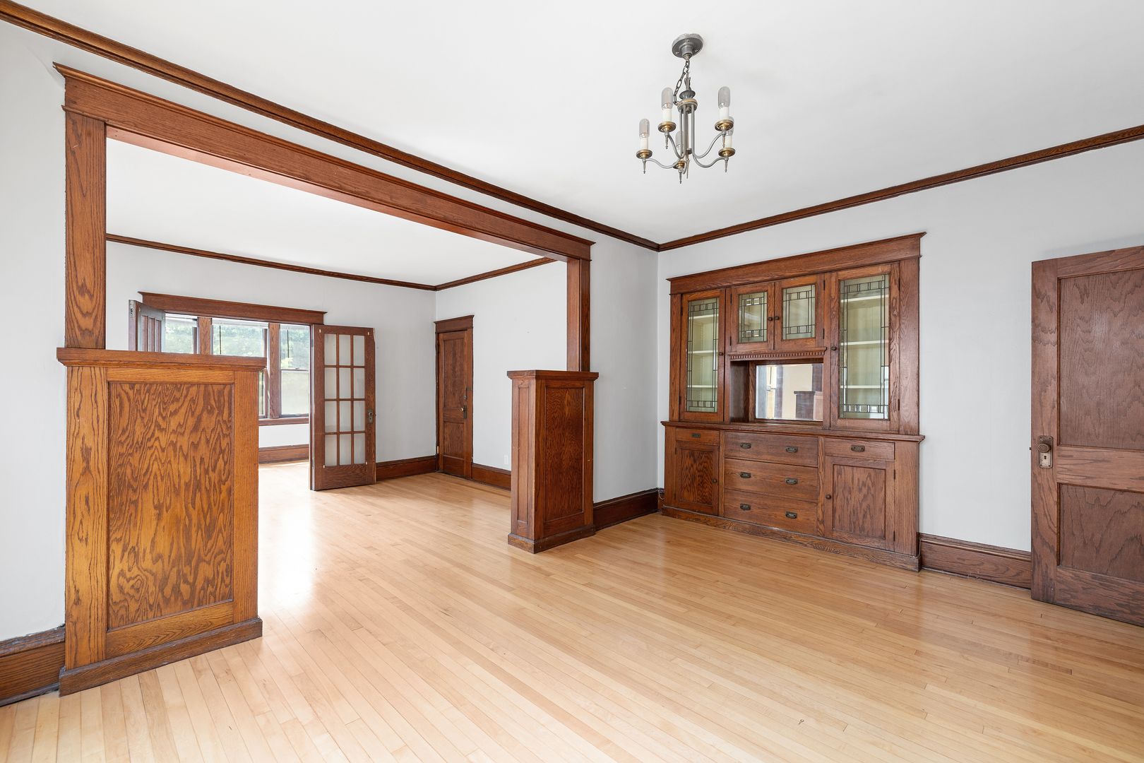 St. Paul Apartment: 1849 Portland Ave S
