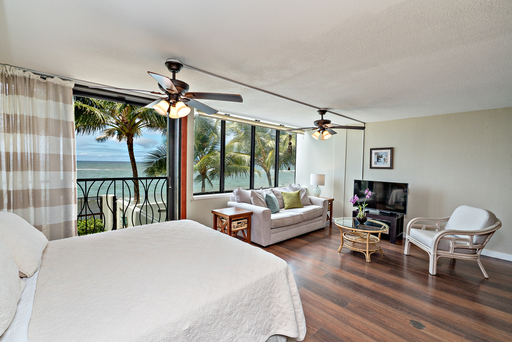 BEACHFRONT Furnished 2/2/1-pkg in Waialua, O'ahu's North Shore