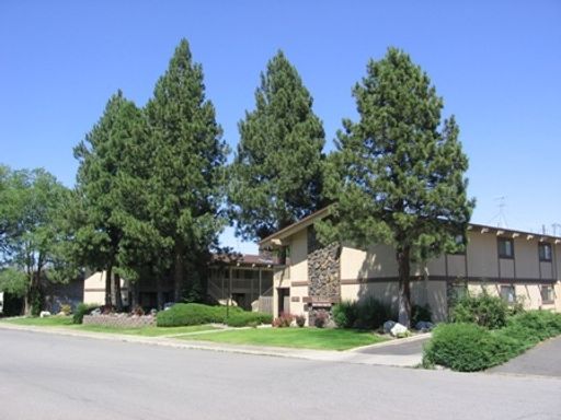 Move in with deposit only & 1 month free! – photo 1