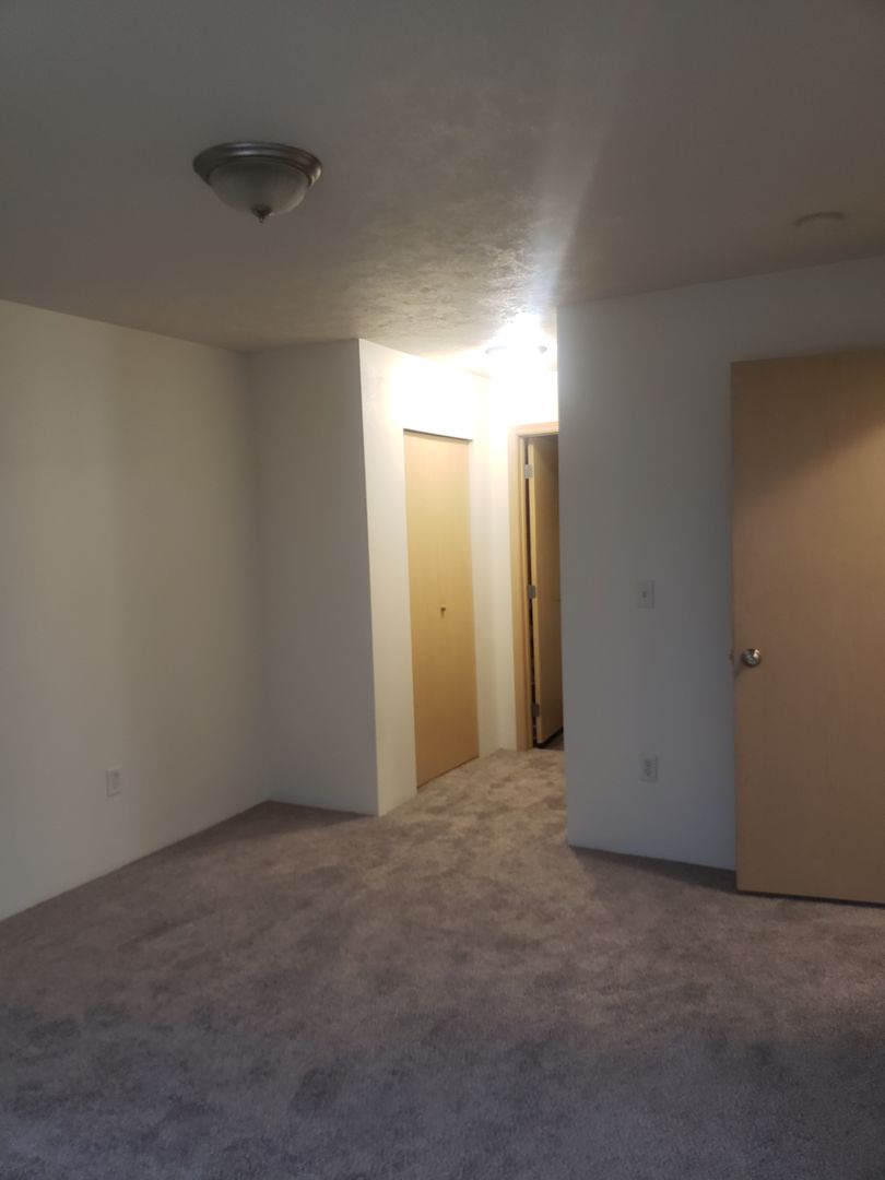 Spokane Valley Apartment: Deerfield Apartments