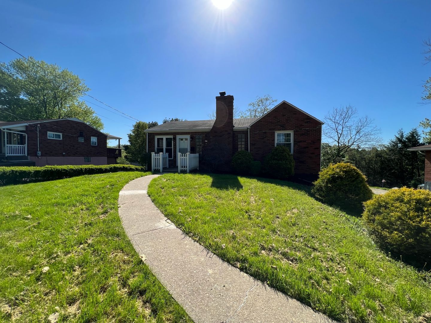 Bethel Park House: 5961 Murdock Avenue