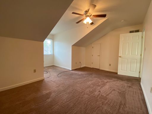 3 bedroom, 2.5 bath spacious townhome