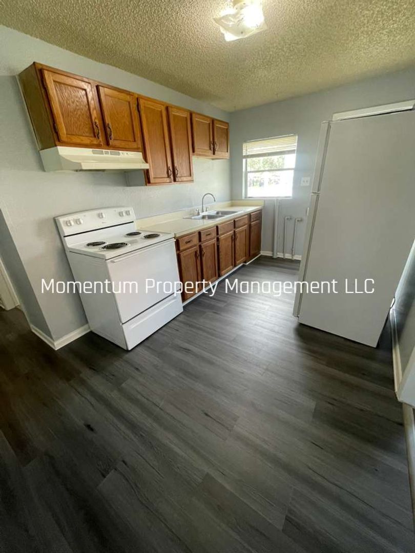 MULBERRY House: 203 NE 2nd STREET