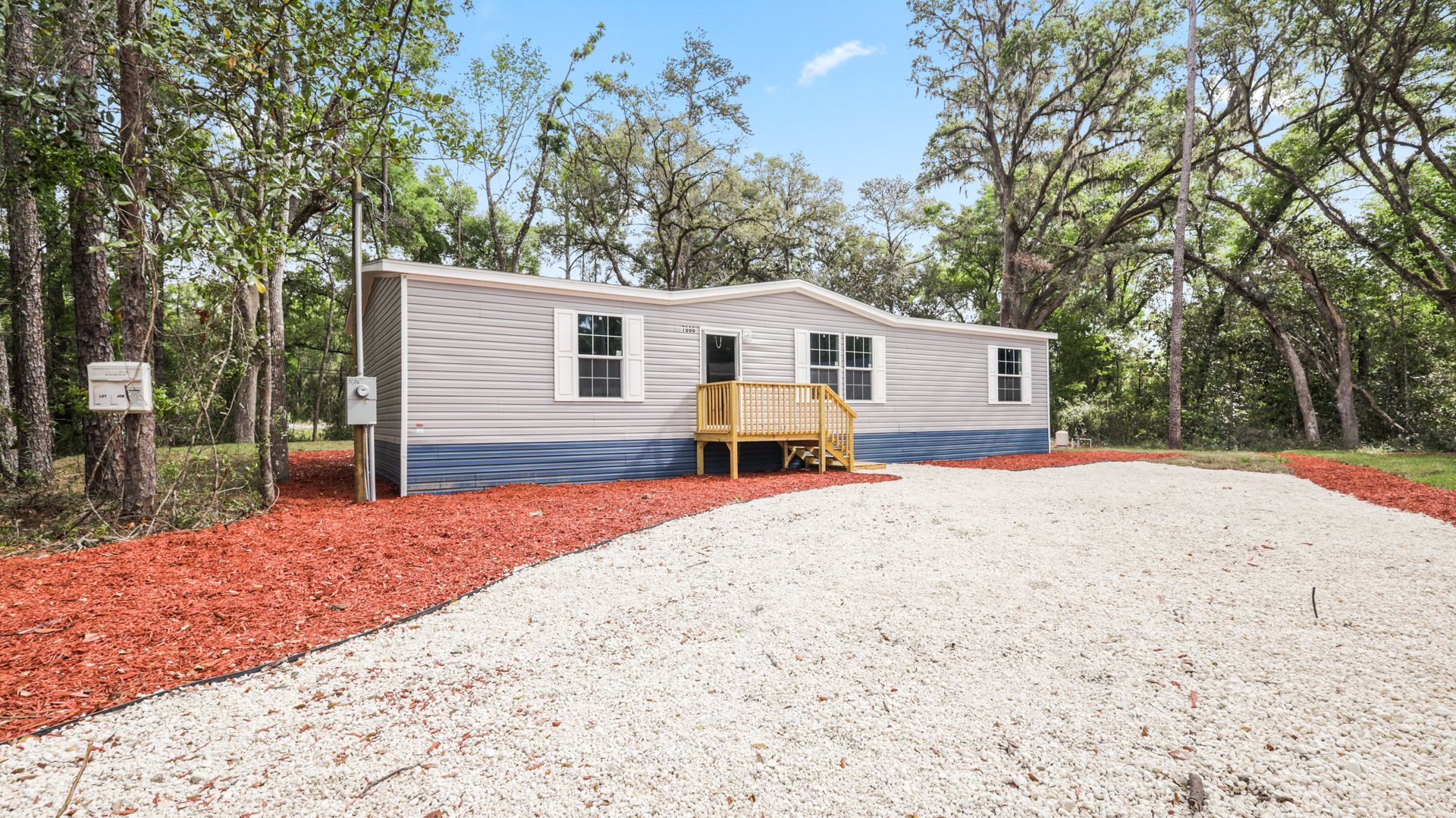 Brooksville House: 7086 Hilton Drive