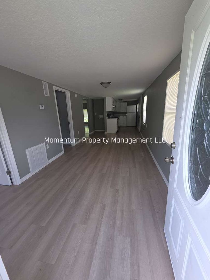 Lakeland House: 3341 S. Combee Rd.