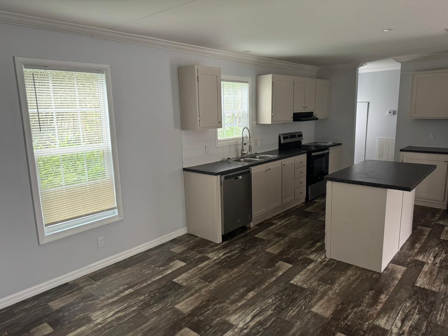 Brooksville House: 7158 Sunnyside Dr