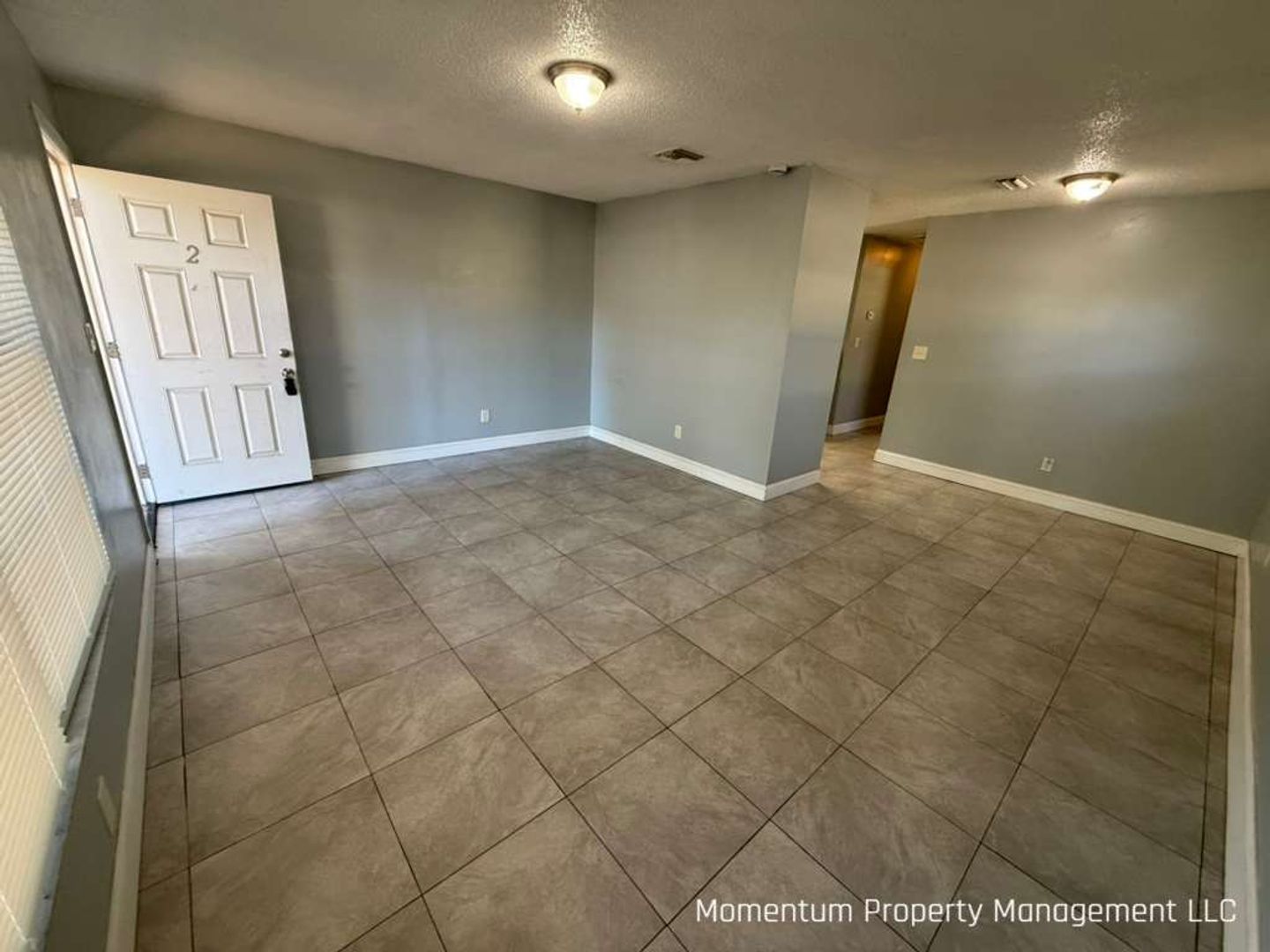 Tampa Apartment: 9406 N Mulberry