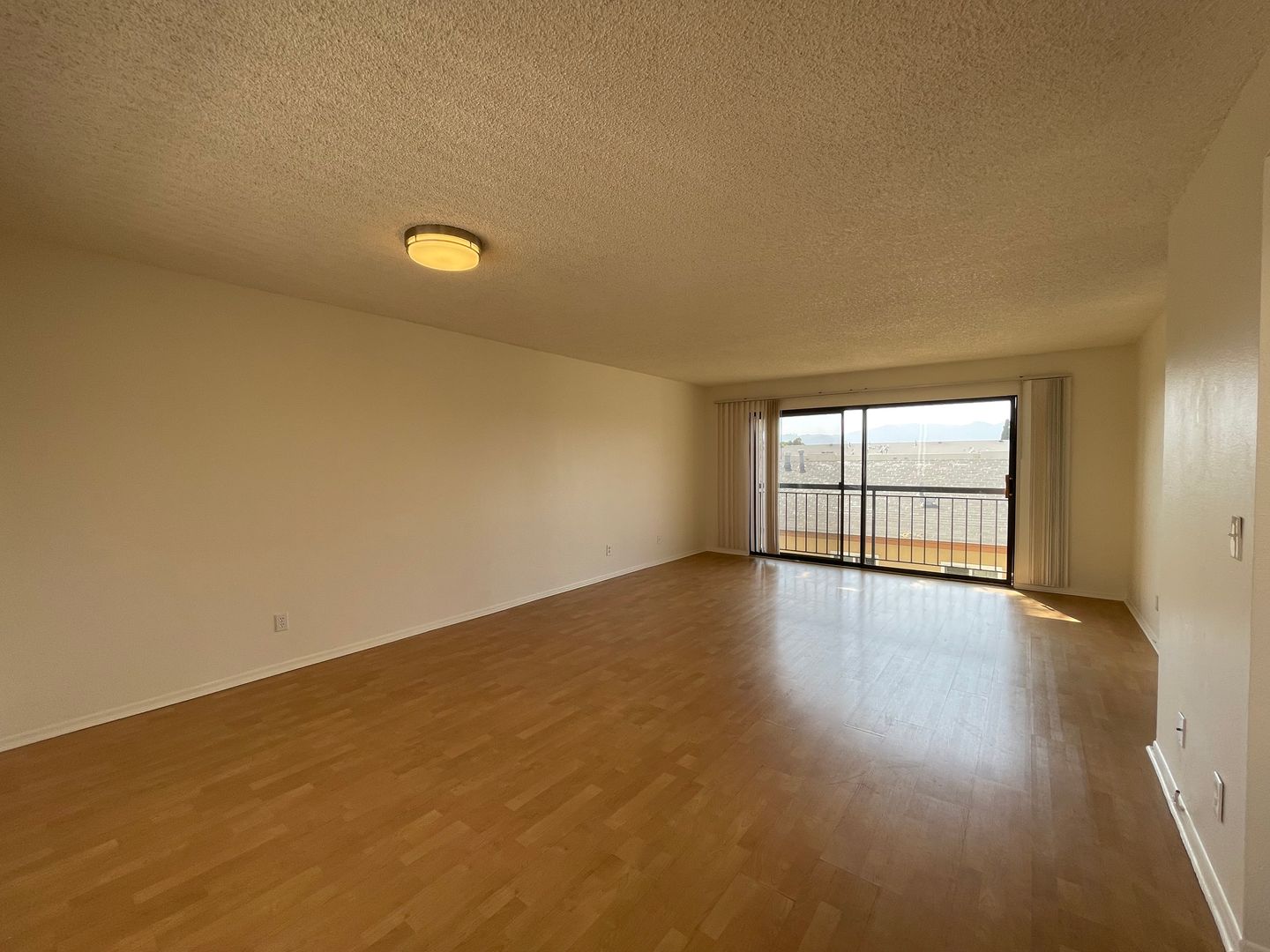 Glendale Apartment: 814 E Windsor Rd