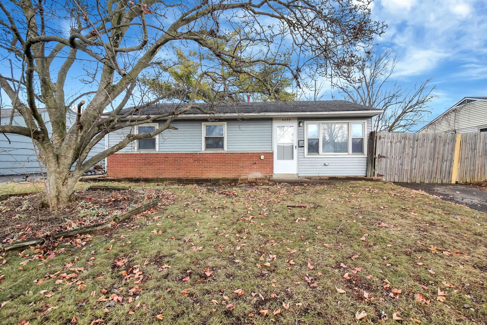 Columbus House: 4294 Ellery Drive